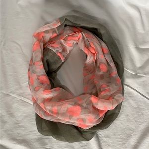 Grey & Pink Leopard Print Infiniti Scarf